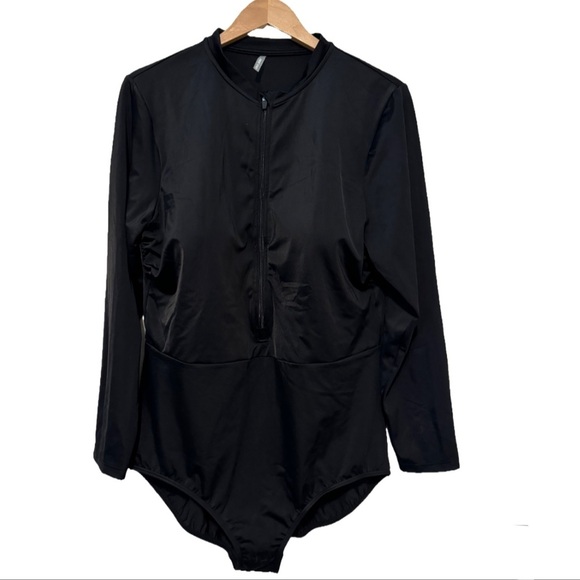 Lands End Black Long Sleeve Mastectomy Full Zip One Piece Swimsuit NWOT - Picture 1 of 6
